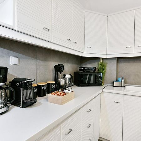 Porto Sea View Apartments - Pl Ippodromiou 21 テッサロニキ エクステリア 写真
